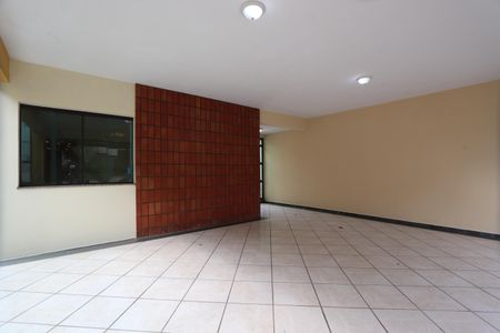 Casa à venda com 200m², 3 quartos e 3 vagasGaragem