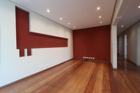 Casa à venda com 200m², 3 quartos e 3 vagasSala