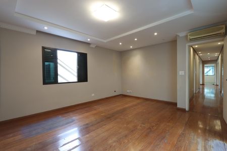 Casa à venda com 200m², 3 quartos e 3 vagasSuíte Master