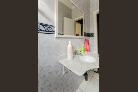 Casa à venda com 165m², 3 quartos e 2 vagas Casa à venda com 165m², 3 quartos e 2 vagasLavabo