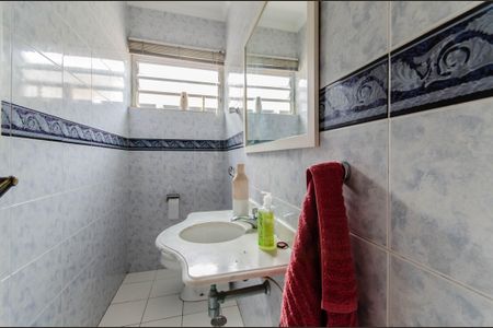 Casa à venda com 165m², 3 quartos e 2 vagas Casa à venda com 165m², 3 quartos e 2 vagasLavabo