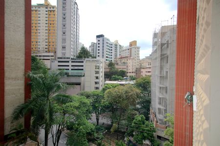 Apartamento à venda com 118m², 4 quartos e 2 vagasVista do Quarto 3