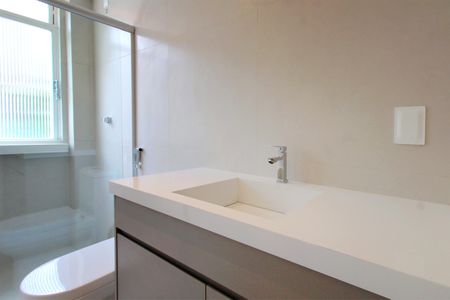 Apartamento à venda com 118m², 4 quartos e 2 vagasBanheiro