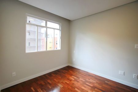 Apartamento à venda com 118m², 4 quartos e 2 vagasSuite