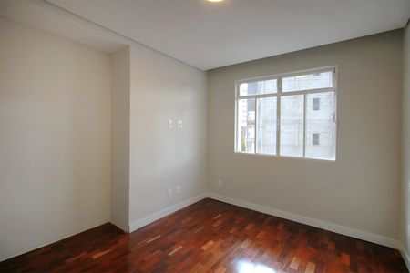 Apartamento à venda com 118m², 4 quartos e 2 vagasSuite