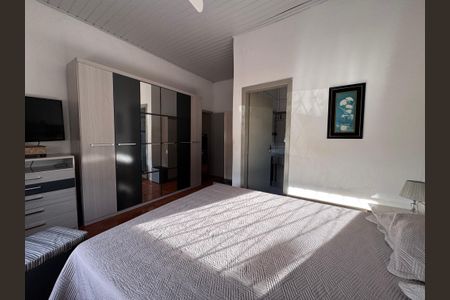 Casa à venda com 158m², 3 quartos e 1 vaga Casa à venda com 158m², 3 quartos e 1 vagaSuíte
