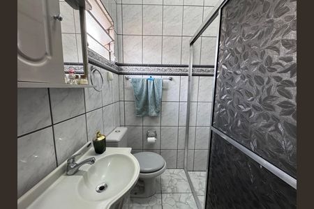 Casa à venda com 158m², 3 quartos e 1 vaga Casa à venda com 158m², 3 quartos e 1 vagaBanheiro Social