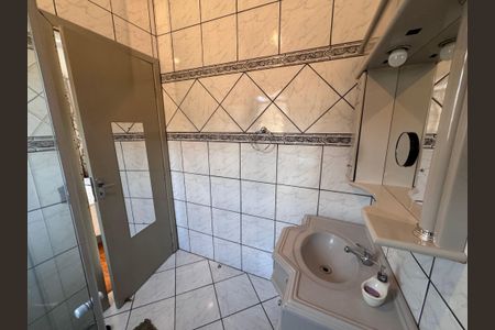 Casa à venda com 158m², 3 quartos e 1 vaga Casa à venda com 158m², 3 quartos e 1 vagaBanheiro da Suíte