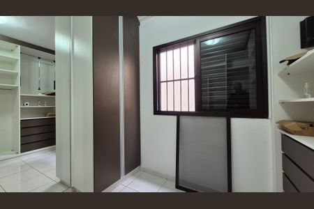 Apartamento à venda com 80m², 2 quartos e 1 vaga Apartamento à venda com 80m², 2 quartos e 1 vagaCloset/Suíte