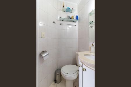 Apartamento à venda com 61m², 3 quartos e 2 vagas Apartamento à venda com 61m², 3 quartos e 2 vagasBanheiro da Suíte