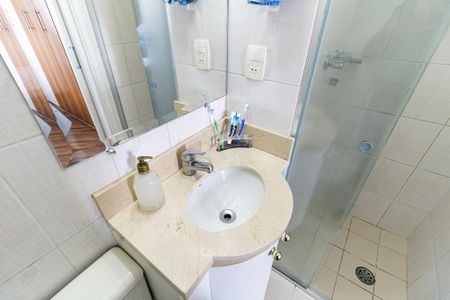Apartamento à venda com 61m², 3 quartos e 2 vagas Apartamento à venda com 61m², 3 quartos e 2 vagasBanheiro da Suíte