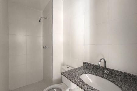 Apartamento à venda com 61m², 3 quartos e 1 vaga Apartamento à venda com 61m², 3 quartos e 1 vagaBanheiro 2
