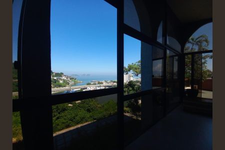 Casa à venda com 540m², 4 quartos e 4 vagas