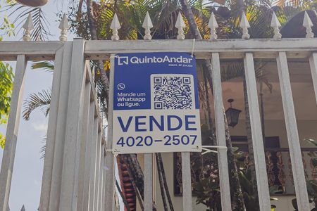 Casa à venda com 457m², 4 quartos e 4 vagasPlaquinha