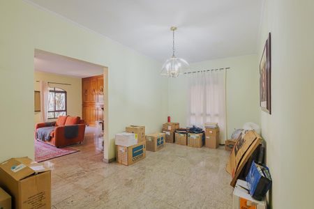 Casa à venda com 457m², 4 quartos e 4 vagasSala