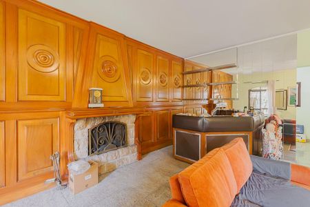 Casa à venda com 457m², 4 quartos e 4 vagasSala