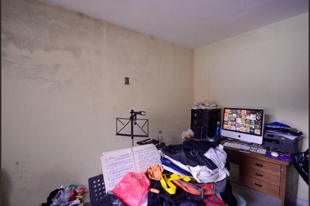 Casa à venda com 317m², 5 quartos e 2 vagas Casa à venda com 317m², 5 quartos e 2 vagasCasa 2 - Quarto