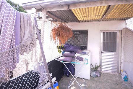 Casa à venda com 317m², 5 quartos e 2 vagas Casa à venda com 317m², 5 quartos e 2 vagasCasa 3 - Área de Serviço