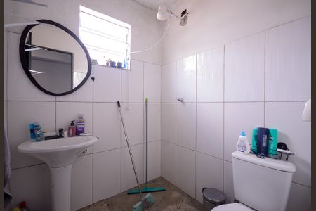 Casa à venda com 317m², 5 quartos e 2 vagas Casa à venda com 317m², 5 quartos e 2 vagasCasa 3 - Banheiro