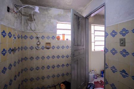 Casa à venda com 317m², 5 quartos e 2 vagas Casa à venda com 317m², 5 quartos e 2 vagasCasa 2 - Banheiro