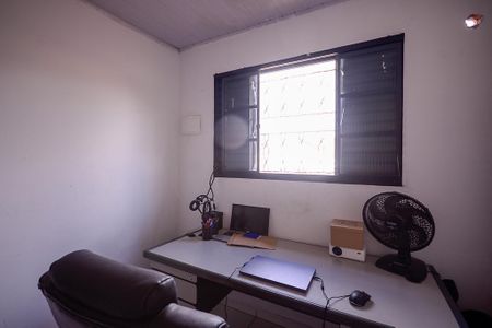 Casa à venda com 317m², 5 quartos e 2 vagas Casa à venda com 317m², 5 quartos e 2 vagasCasa 3 - Quarto 2