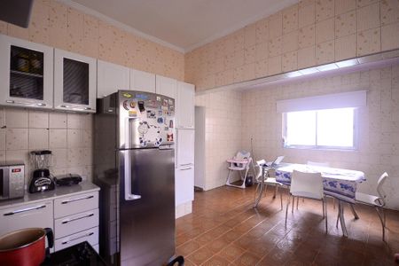 Casa à venda com 317m², 5 quartos e 2 vagas Casa à venda com 317m², 5 quartos e 2 vagasCasa 1 - Cozinha