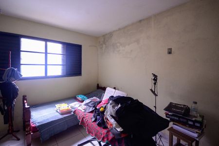 Casa à venda com 317m², 5 quartos e 2 vagas Casa à venda com 317m², 5 quartos e 2 vagasCasa 2 - Quarto