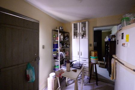 Casa à venda com 317m², 5 quartos e 2 vagas Casa à venda com 317m², 5 quartos e 2 vagasCasa 2 - Cozinha