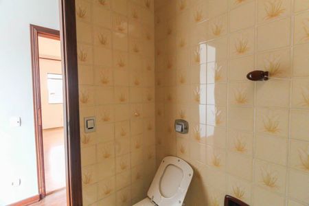 Casa à venda com 262m², 3 quartos e sem vaga Casa à venda com 262m², 3 quartos e sem vagaBanheiro da Suíte