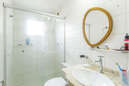 Apartamento à venda com 44m², 1 quarto e 1 vaga Apartamento à venda com 44m², 1 quarto e 1 vagaBanheiro da Suíte