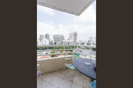 Apartamento à venda com 44m², 1 quarto e 1 vaga Apartamento à venda com 44m², 1 quarto e 1 vagaVaranda