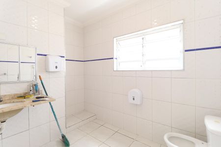 Casa à venda com 248m², 3 quartos e 7 vagas Casa à venda com 248m², 3 quartos e 7 vagasBanheiro