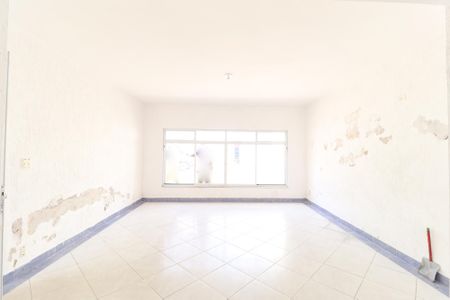 Casa à venda com 248m², 3 quartos e 7 vagas Casa à venda com 248m², 3 quartos e 7 vagasSala