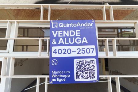 Casa à venda com 248m², 3 quartos e 7 vagas Casa à venda com 248m², 3 quartos e 7 vagasPlaca