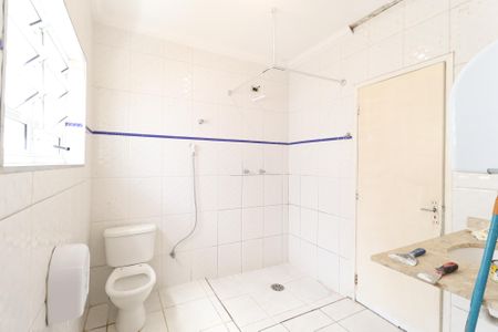 Casa à venda com 248m², 3 quartos e 7 vagas Casa à venda com 248m², 3 quartos e 7 vagasBanheiro
