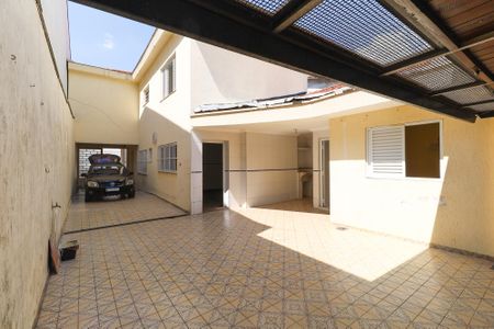 Casa à venda com 248m², 3 quartos e 7 vagas Casa à venda com 248m², 3 quartos e 7 vagasÁrea de serviço