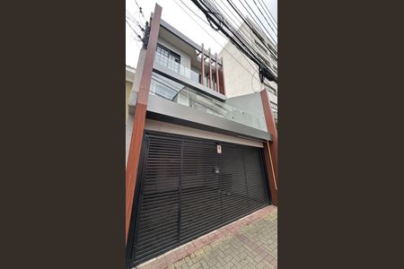 Casa à venda com 214m², 6 quartos e 2 vagasFachada