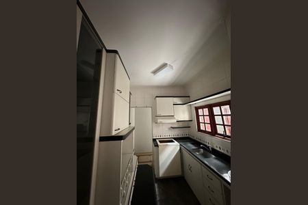 Casa à venda com 214m², 6 quartos e 2 vagasCozinha