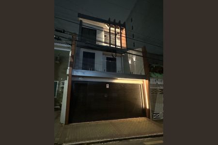 Casa à venda com 214m², 6 quartos e 2 vagasFachada
