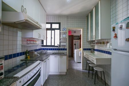 Apartamento à venda com 110m², 3 quartos e 2 vagasCozinha