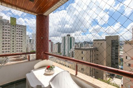 Apartamento à venda com 110m², 3 quartos e 2 vagasSacada da Sala 