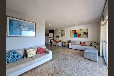 Apartamento à venda com 136m², 3 quartos e 1 vaga Apartamento à venda com 136m², 3 quartos e 1 vagaSala