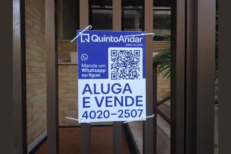 Apartamento à venda com 136m², 3 quartos e 1 vaga Apartamento à venda com 136m², 3 quartos e 1 vagaPlaca