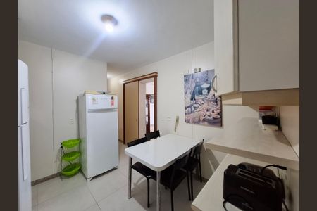 Apartamento à venda com 136m², 3 quartos e 1 vaga Apartamento à venda com 136m², 3 quartos e 1 vagaCozinha