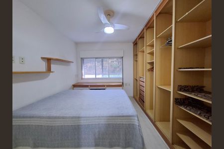 Apartamento à venda com 136m², 3 quartos e 1 vaga Apartamento à venda com 136m², 3 quartos e 1 vagaSuíte