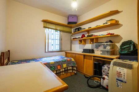 Apartamento à venda com 147m², 4 quartos e 2 vagas Apartamento à venda com 147m², 4 quartos e 2 vagasQuarto 2