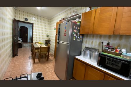 Casa à venda com 119m², 3 quartos e 2 vagas Casa à venda com 119m², 3 quartos e 2 vagasCozinha