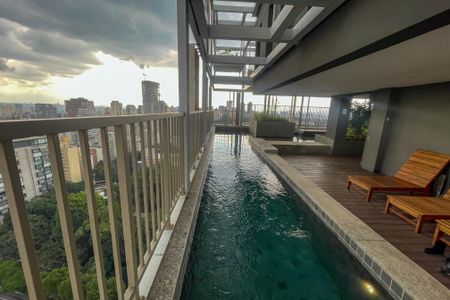 Studio à venda com 23m², 1 quarto e sem vagaÁrea comum - Piscina