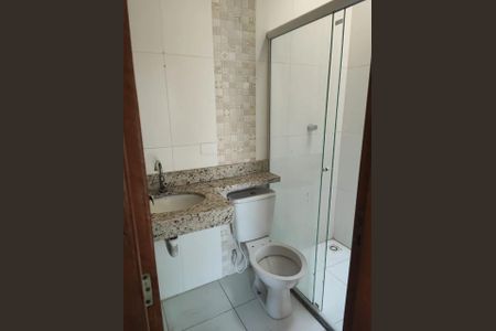 Casa à venda com 130m², 4 quartos e 4 vagas