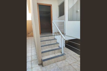 Casa à venda com 130m², 4 quartos e 4 vagas